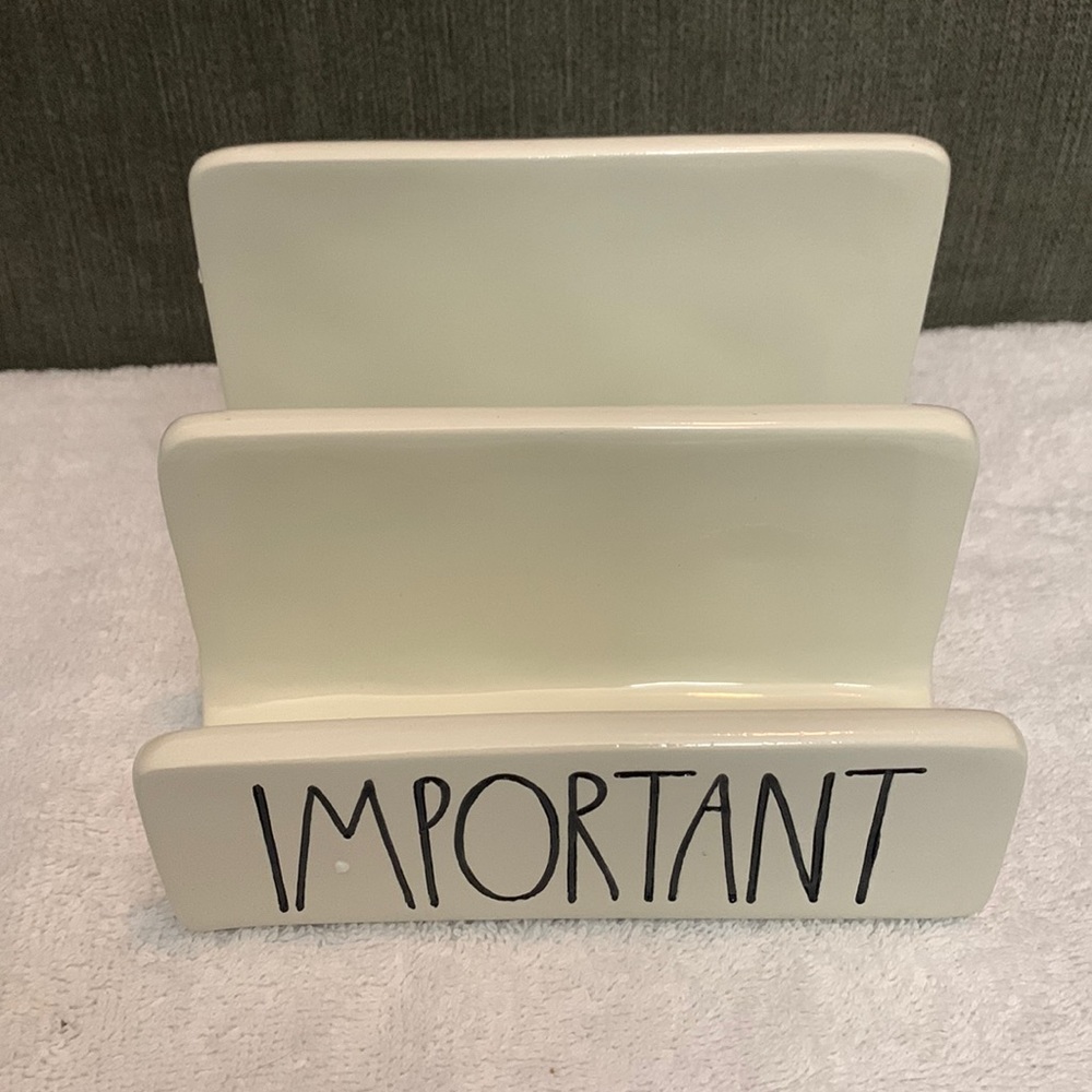 Rae dunn important sorter